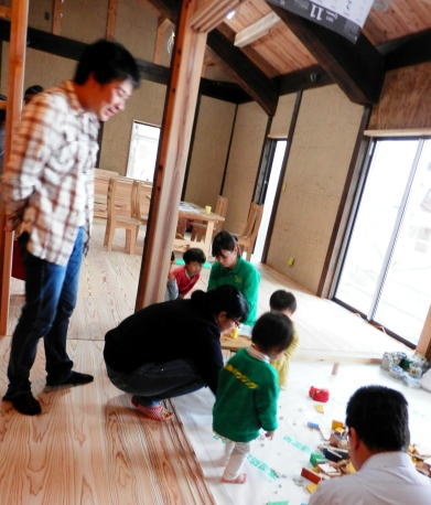 福岡県自然素材住宅末永ハウジング木と漆喰の家